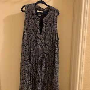 Elegant Navy Sleeveless Dress, no size listed but fits as S-M
